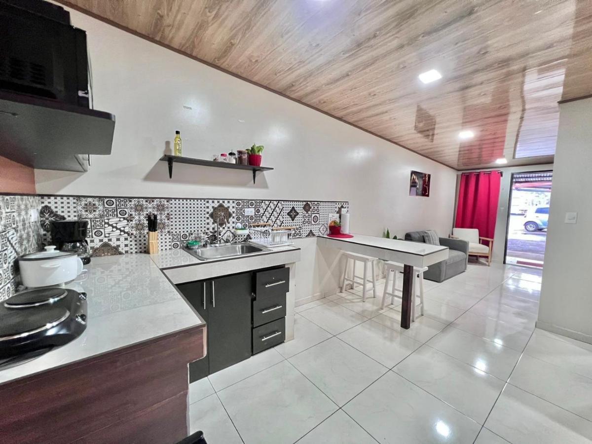 Oxalis Aeropuerto Apartment Alajuela Exterior photo
